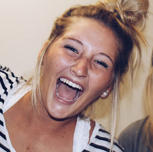 Meet your Posher, Kayla